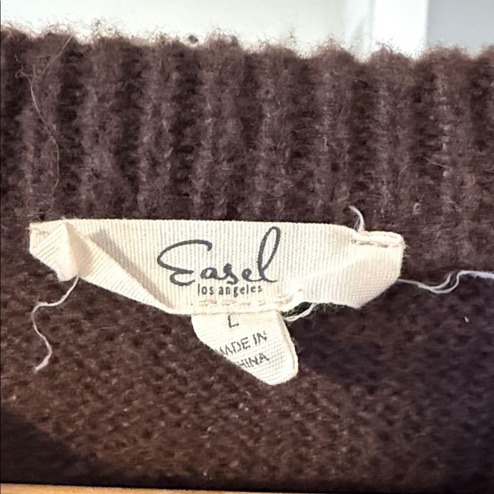 Easel Two-Tone Block Sweater in Brown and Cream - Picture 2 of 6